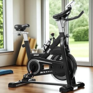 Bicicleta de spinning Odin Fit 13kg em ambiente de treino.